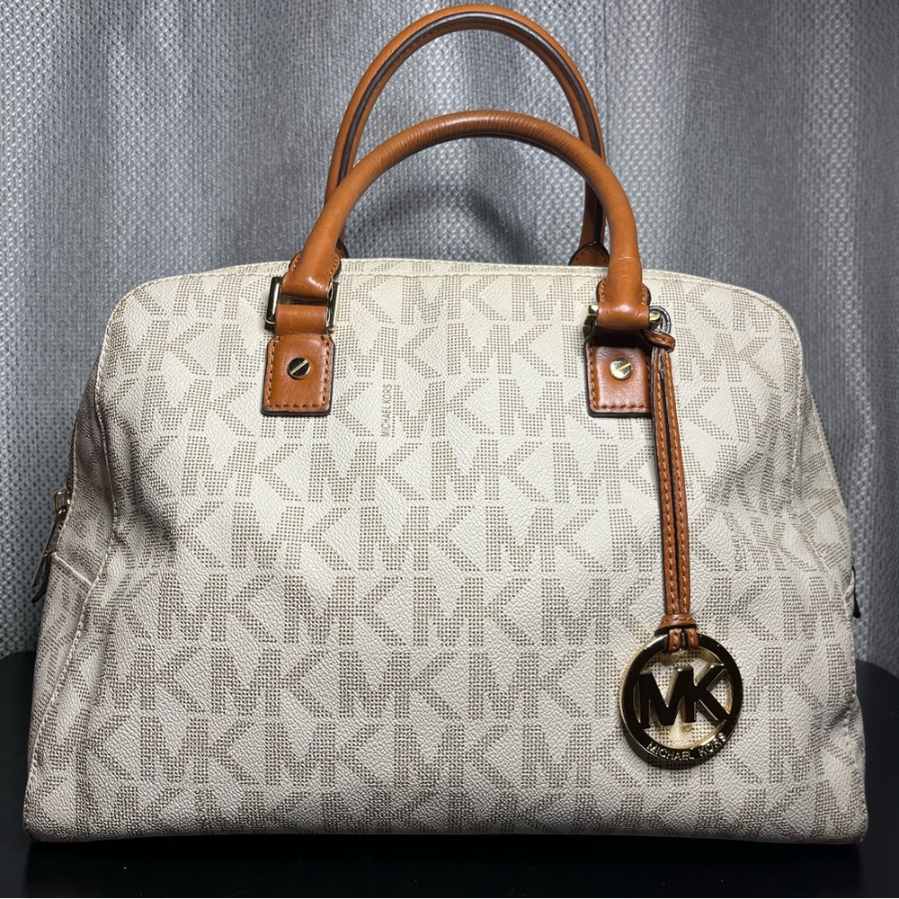 MK Jet Set Large Travel Bag/Purse.